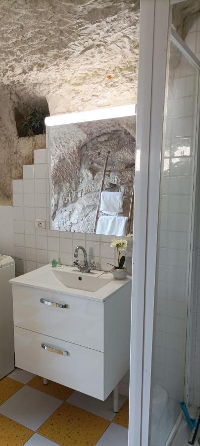 Des Perreyeurs - Maison Troglodyte Avec Vue Sur Loire Hébergement de vacances