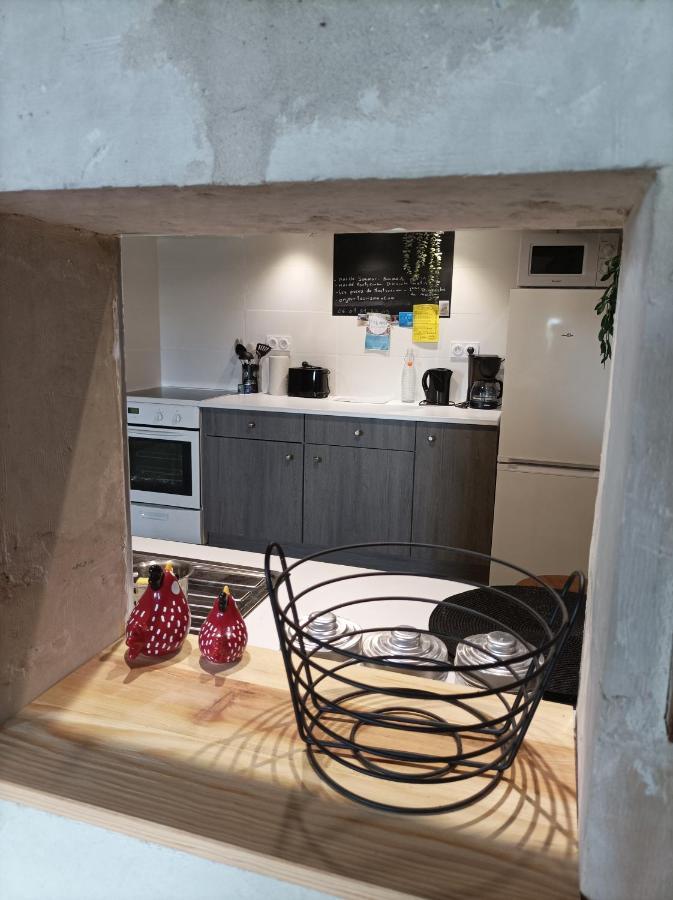 Des Perreyeurs - Maison Troglodyte Avec Vue Sur Loire