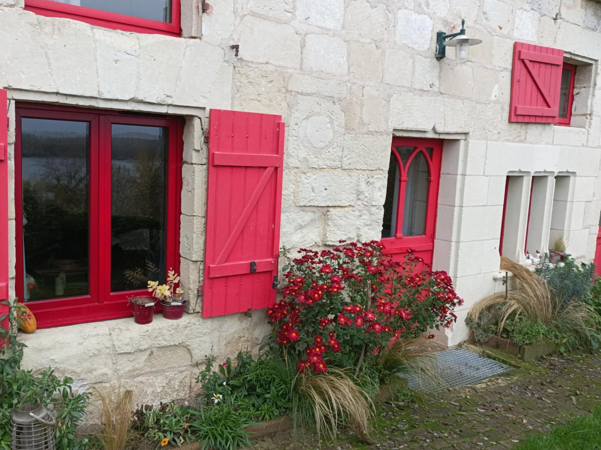 Des Perreyeurs - Maison Troglodyte Avec Vue Sur Loire * Montsoreau